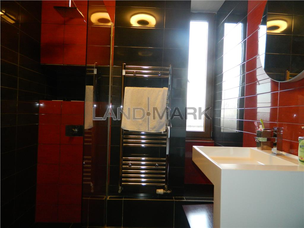 Apartament de lux, mobilat, bloc nou, zona Balcescu