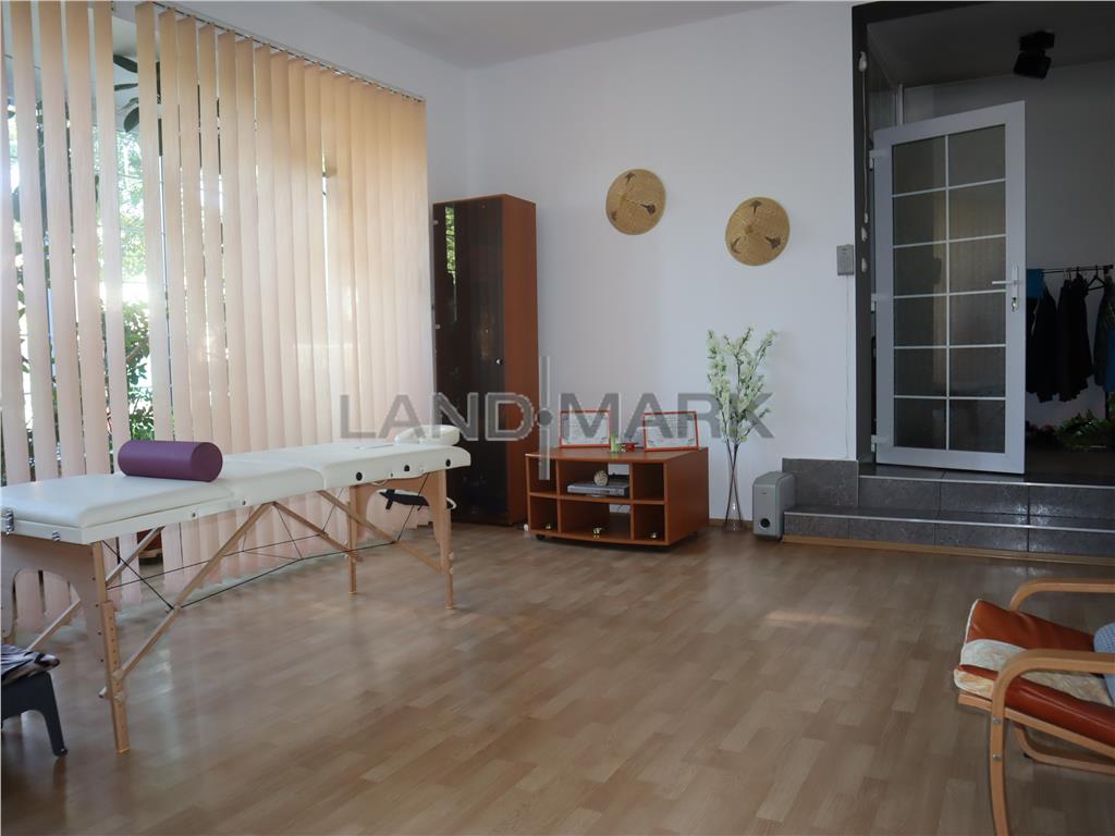 Vila 4 dormitoare, zona Ronat