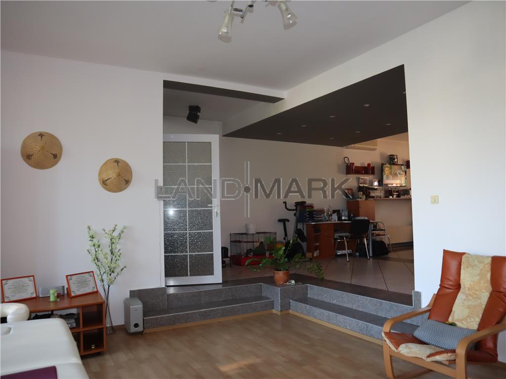 Vila 4 dormitoare, zona Ronat