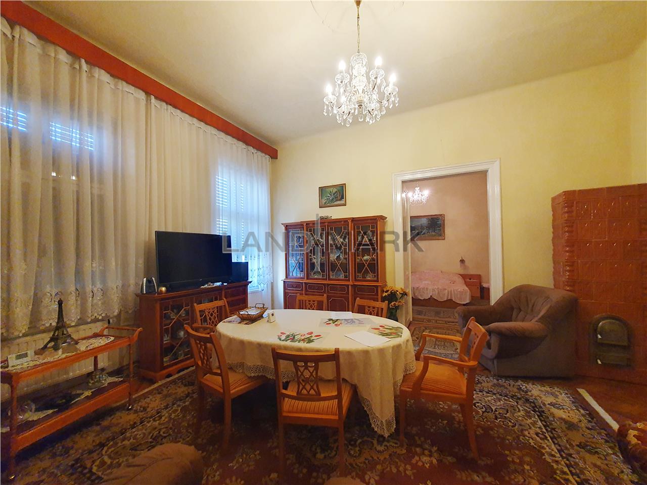 Apartament cu 3 camere,et 1 in cladire istorica zona centrala/Balcescu