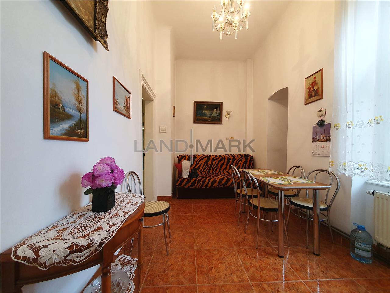 Apartament cu 3 camere,et 1 in cladire istorica zona centrala/Balcescu