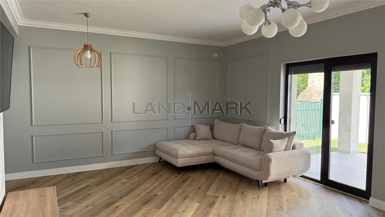 Duplex despartit prin garaj la liziera padurii Dumbravita Balcescu