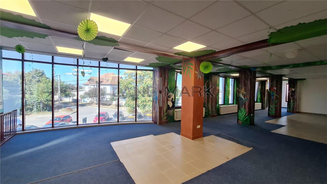 Cladire comerciala 600 mp utili , zona Sagului