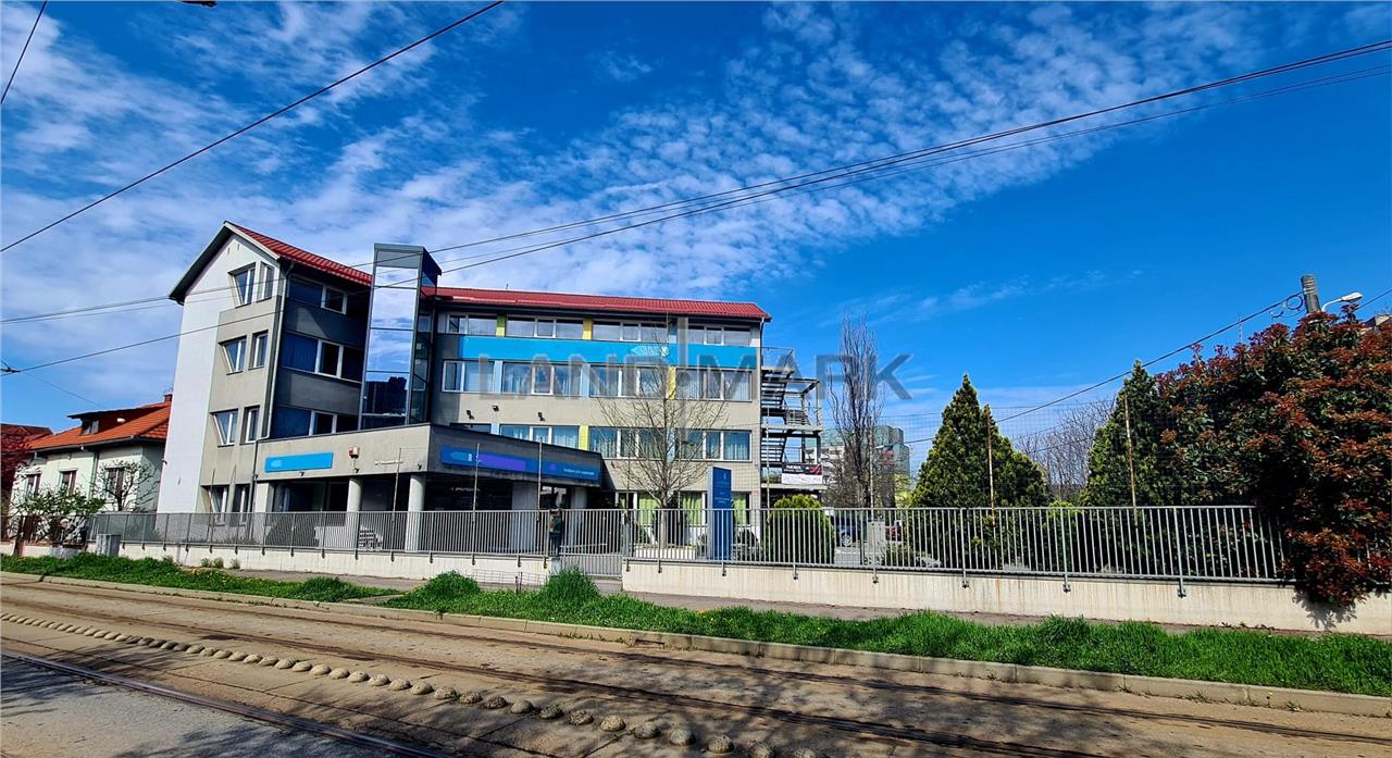 EXCLUSIVITATE! Cladire comerciala,  zona semicentrala