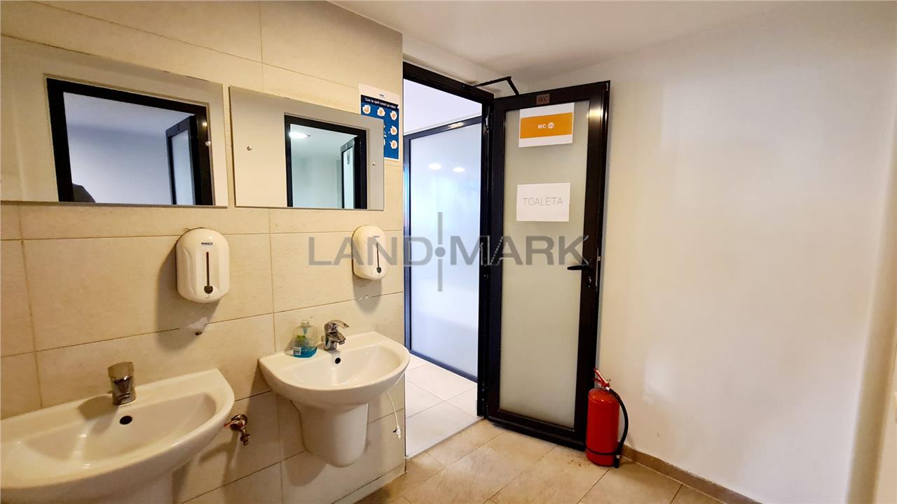 EXCLUSIVITATE! Cladire comerciala,  zona semicentrala