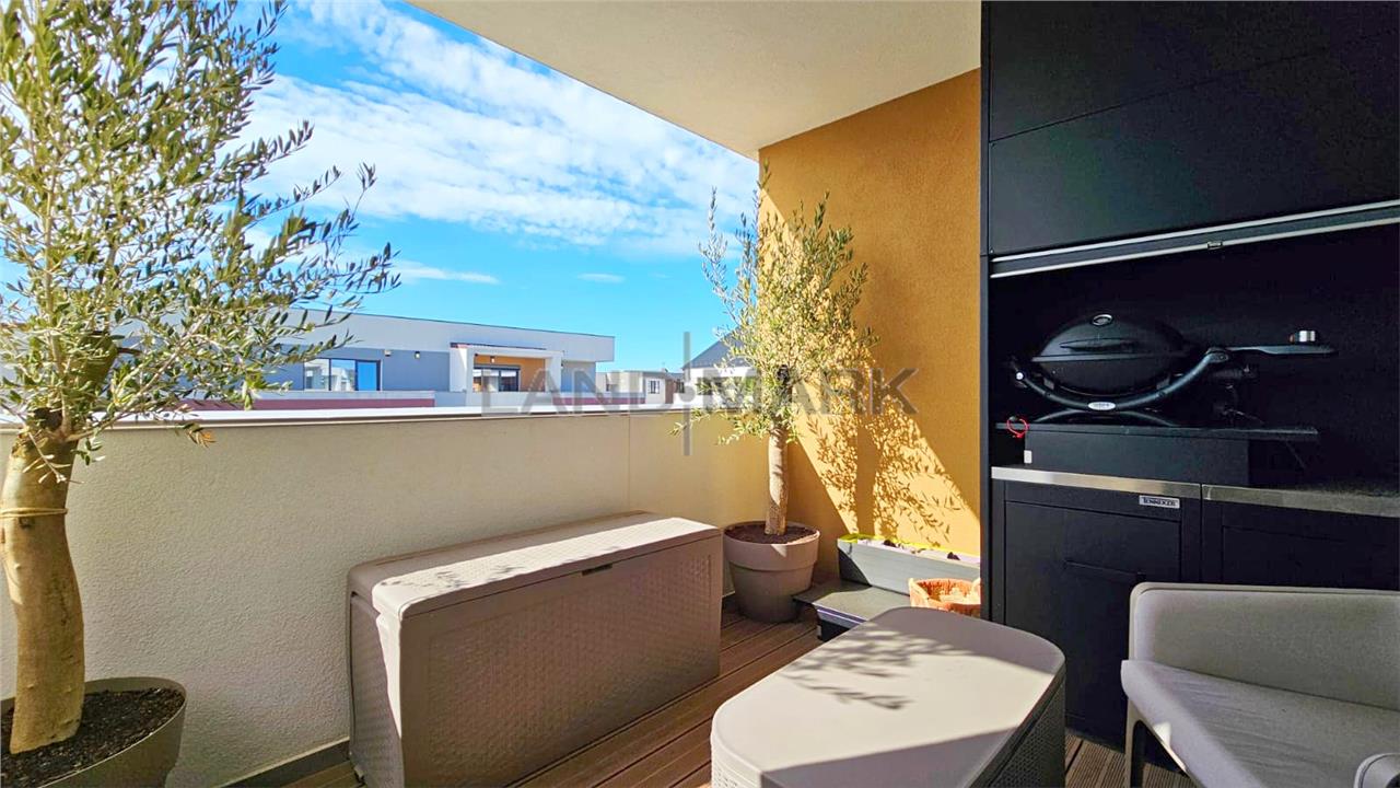 COMISION 0% Apartament premium, mobilat 3 camere 2 bai Dumbravita Kauf