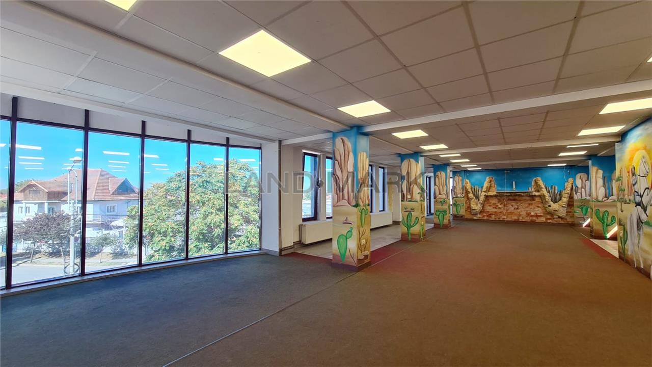 Cladire comerciala 600 mp utili , zona Sagului