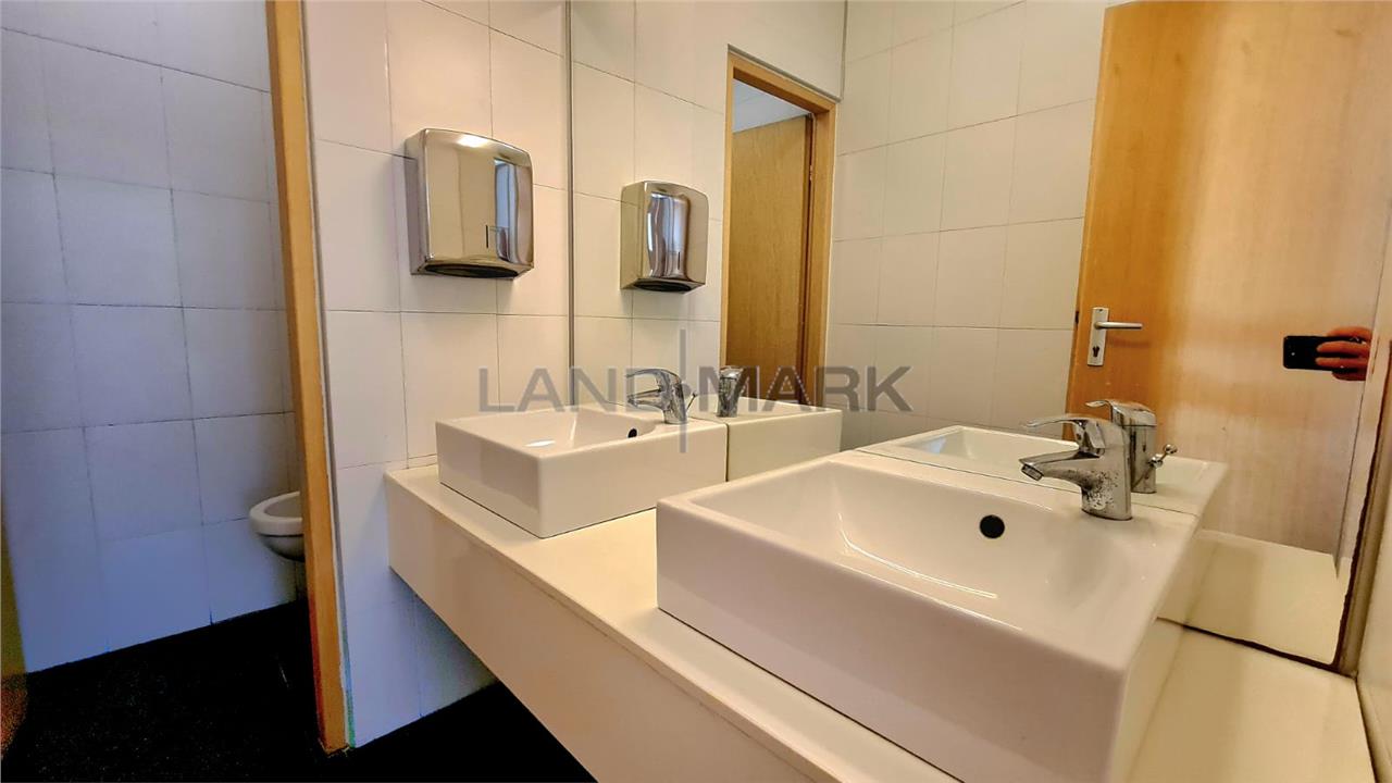 Cladire de birouri / servicii, 1000 mp , semicentral, Timisoara