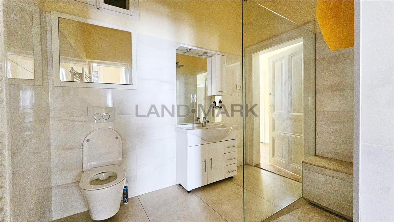 APARTAMENT/BIROU 3 CAMERE DE INCHIRIAT CLADIRE ISTORICA PIATA MOCIONI