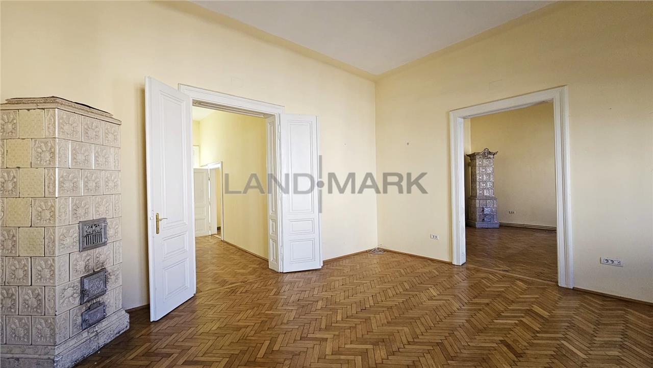 APARTAMENT/BIROU 3 CAMERE DE INCHIRIAT CLADIRE ISTORICA PIATA MOCIONI