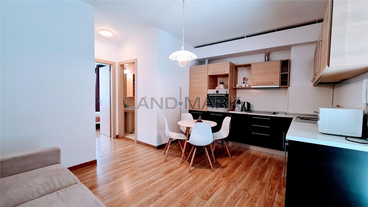 Proprietar, 2 camere bloc nou, parcare privata, zona Complex