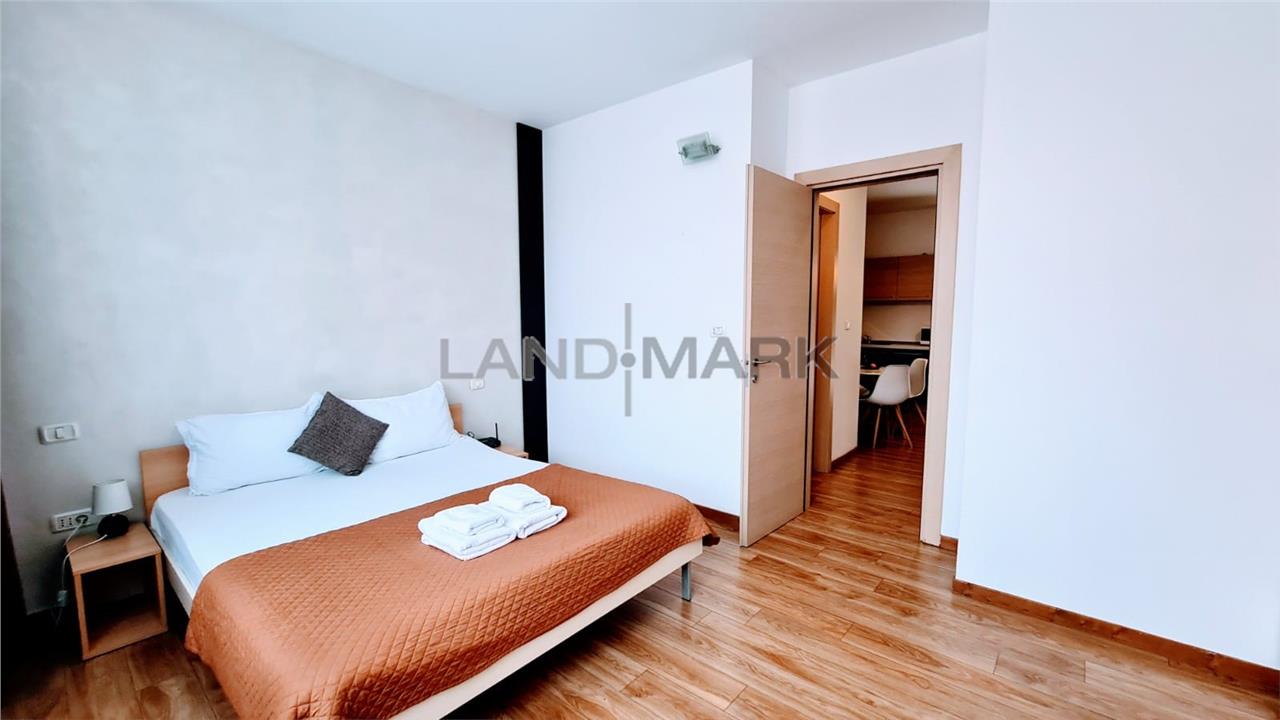 Proprietar, 2 camere bloc nou, parcare privata, zona Complex