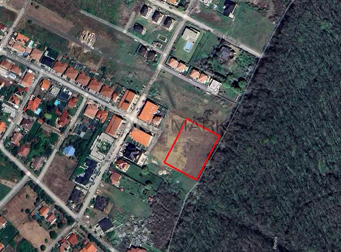 Teren de SERVICII de vanzare in zona Dumbravita padure