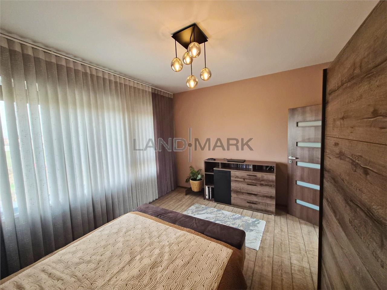 DUPLEX DESPARTIT PRIN CARPORT MOBILAT SI UTILAT DUMBRAVITA VATRA VECHE