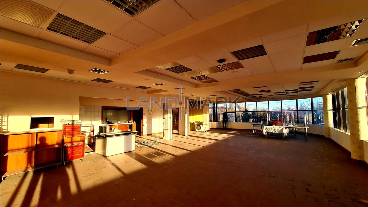 Spatiu SAD, 250 mp, Eatj 1, Zona Complex Stadion