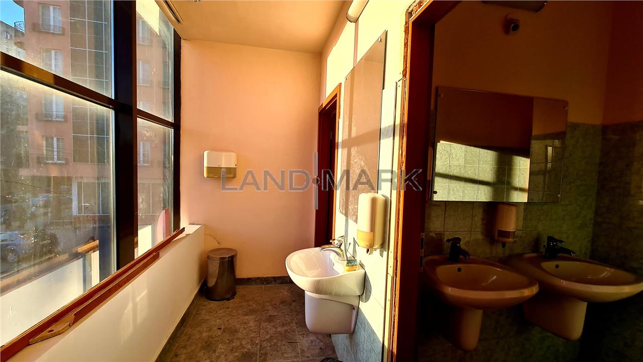 Spatiu SAD, 250 mp, Eatj 1, Zona Complex Stadion