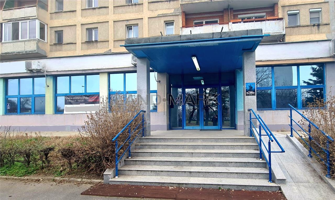 EXCLUSIV Spatiu comercial 560 mp la bulevard, zona centrala.