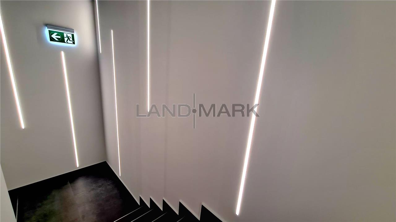 Cladire Comerciala P+3E, pozitie strategica la bulevard