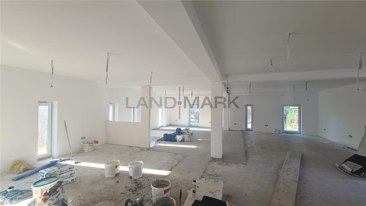 Cladire comerciala 563 mp utili, pozitie excelenta la bulevard
