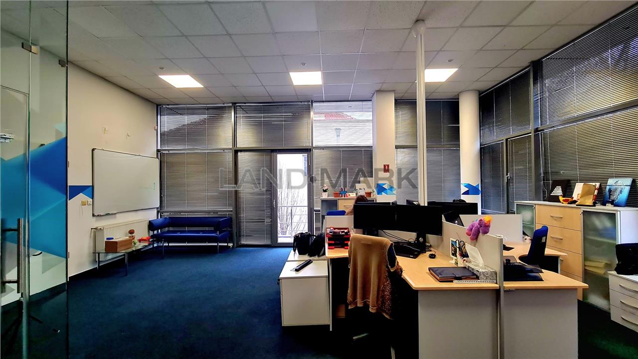 Birouri de inchiriat Central, cladire noua, parcare privata