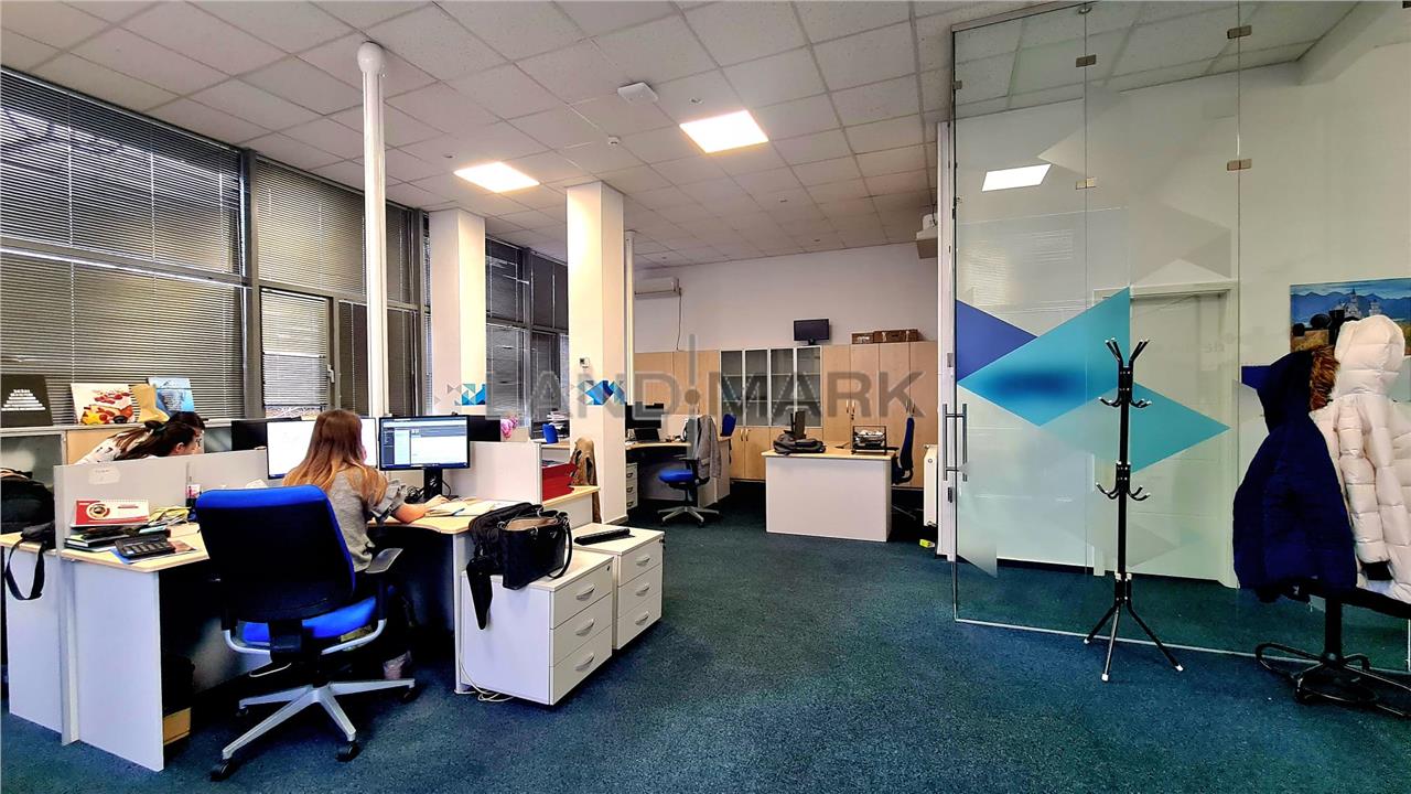 Birouri de inchiriat Central, cladire noua, parcare privata