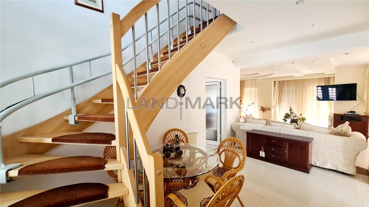 Vila de vanzare Timisoara, 3 dormitoare, piscina, garaj