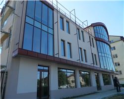 Spatii  in Cladire noua, zona Sagului