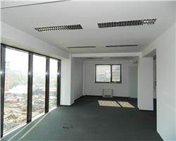 Spatii birouri 80 mp  Cladire noua zona Aradului