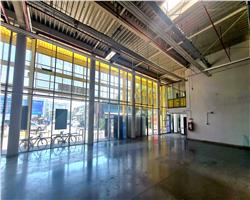 Spatiu comercial / retail  2600 mp , Semicentral