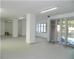 Spatiu comercial SAD 135 mp , parcare privata,  zona Complex